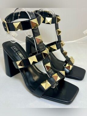 NIB Cape Robbin Shakesphere Black Studded Strappy Block Heel Sandals Size 7.5
